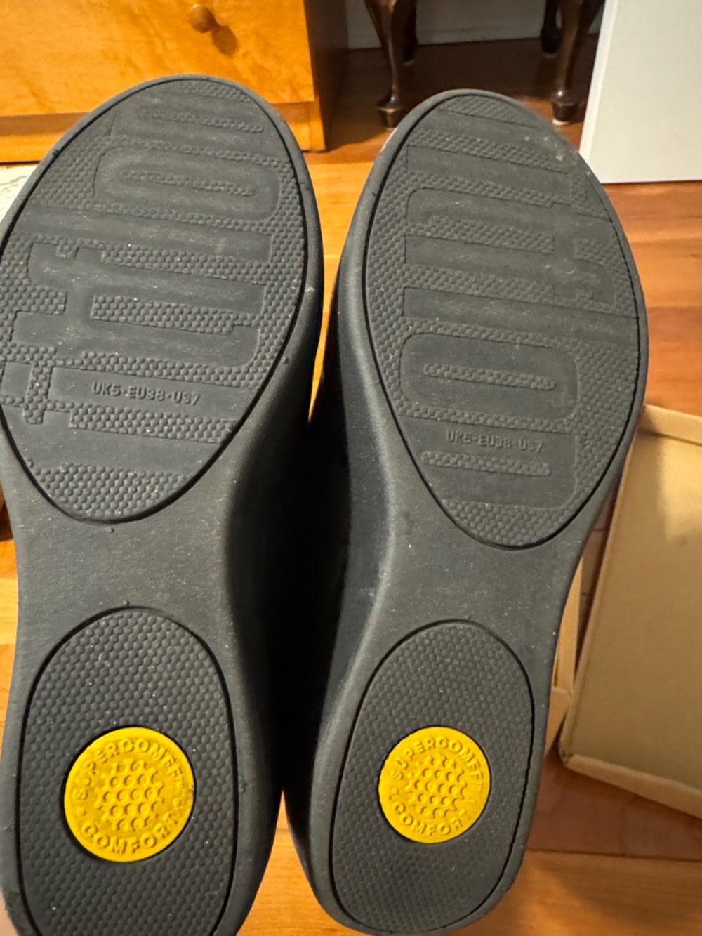 Fitflop Crystal Sneaker Loafer size 7 - Picture 4 of 4